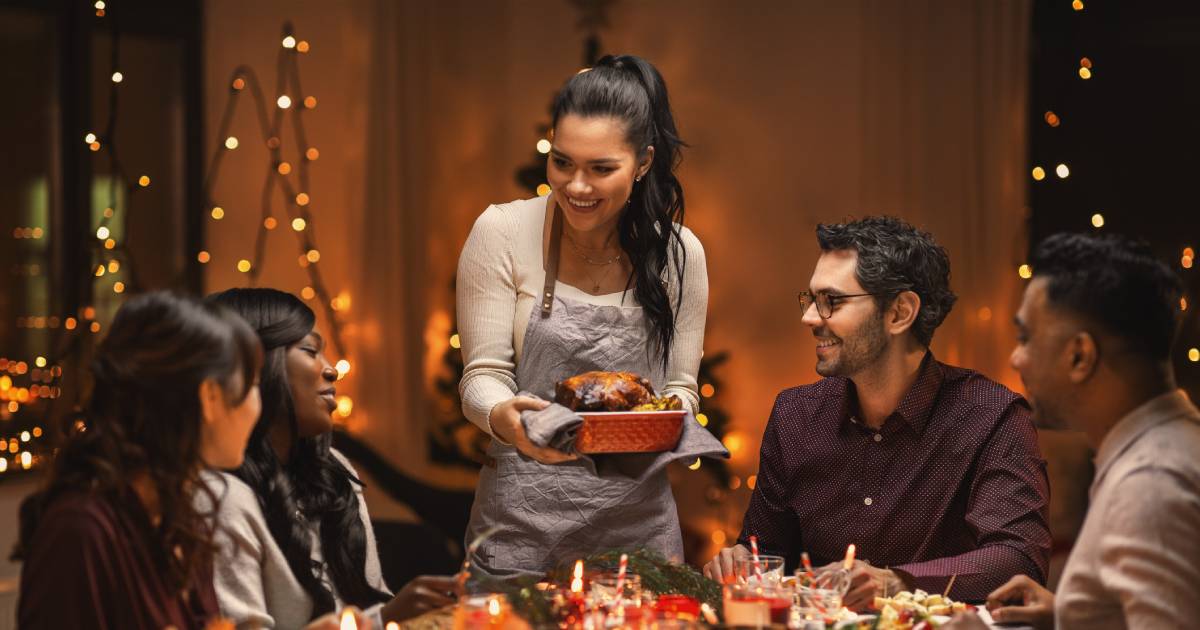 Creating A Memorable Christmas Dinner Party: Decor Ideas, Culinary Delights and More 