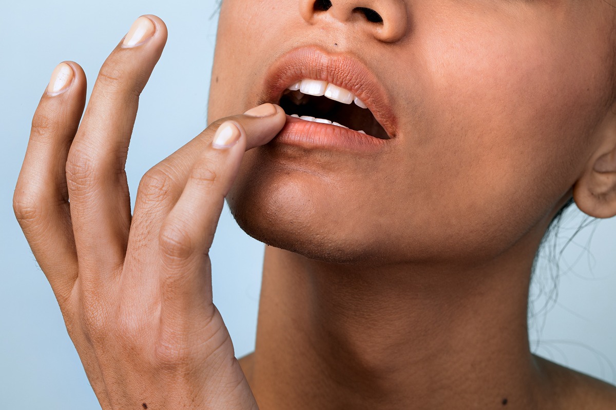 5 Ways to Stop Your Lips from Peeling and Remaining Hydrated