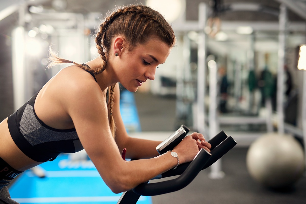 Wearing Chains to the Gym: Is It a Good Idea?